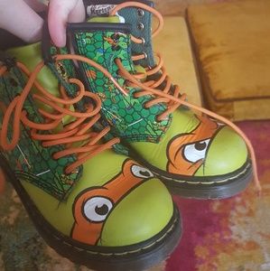 turtle doc martens
